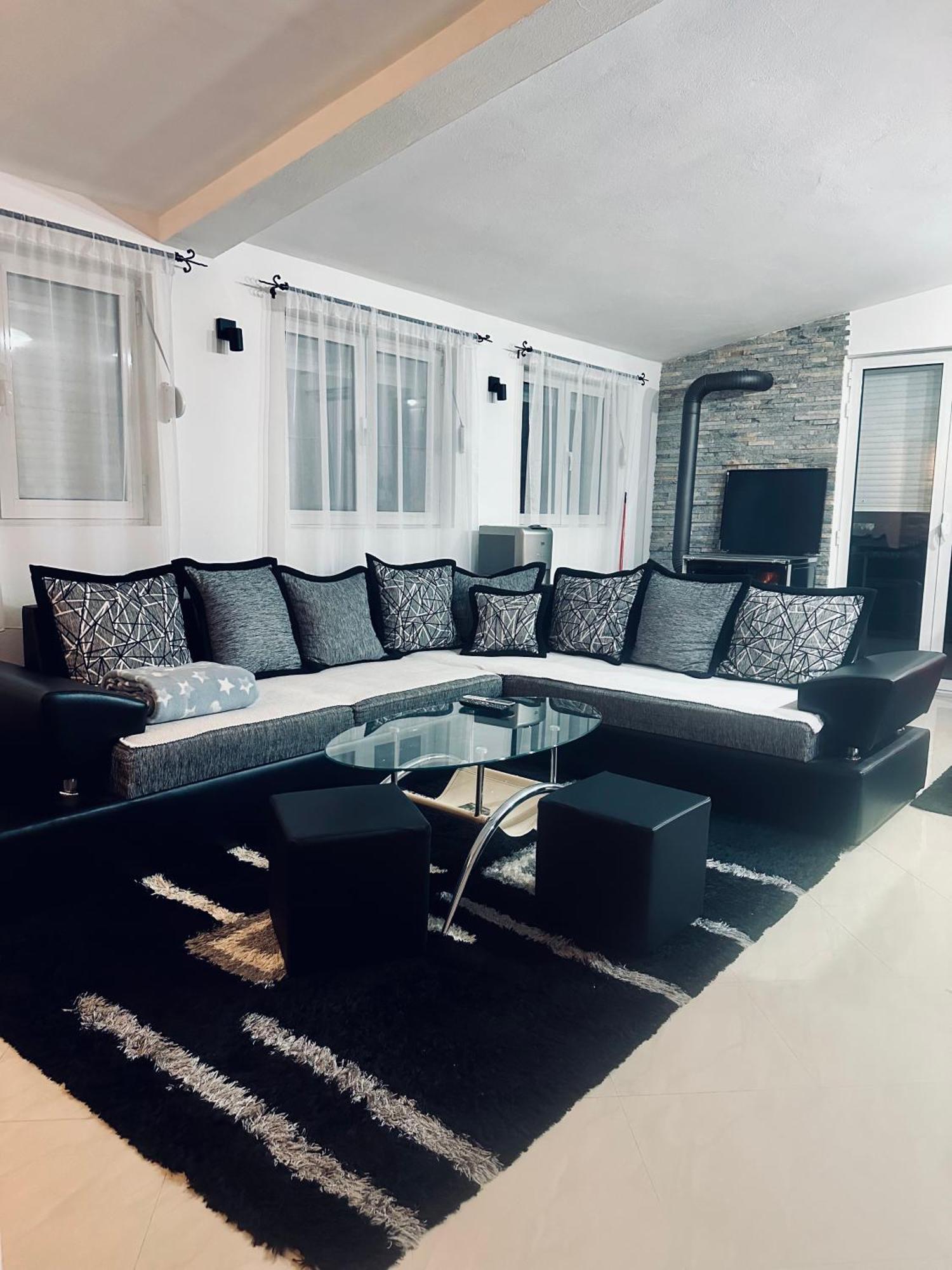 Anchor 23 Apartment *